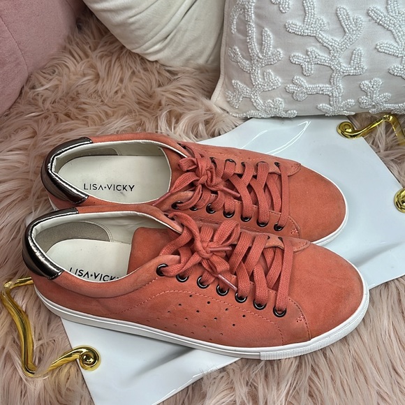 LISA⭐️VICKY Suede Sneakers - Picture 10 of 10